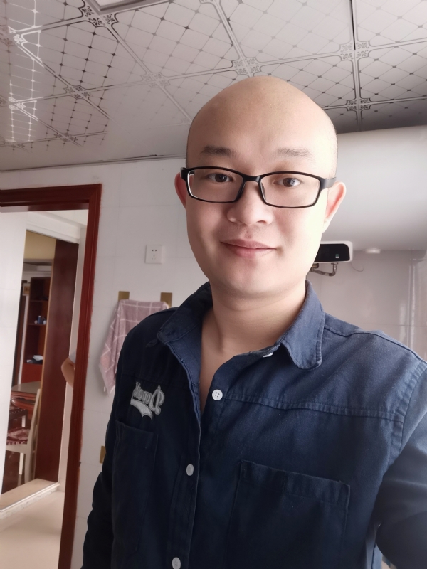 凝望远方的第一张照片--呼和浩特相亲服务中心