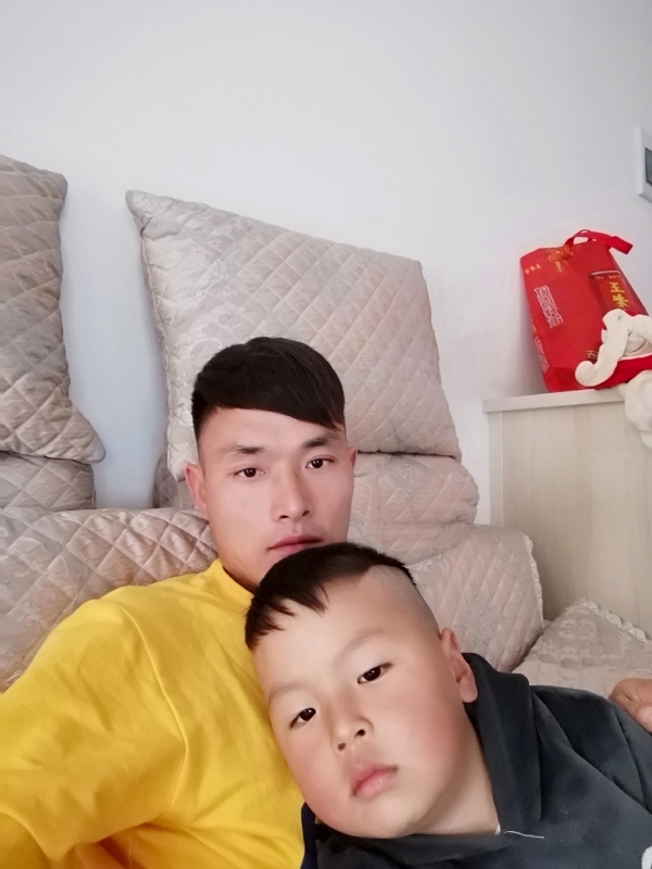 我若成魔的第一张照片--呼和浩特相亲服务中心