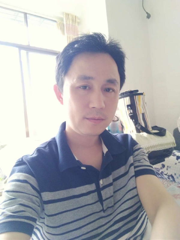 如果爱请深爱的第二张照片--呼和浩特相亲服务中心