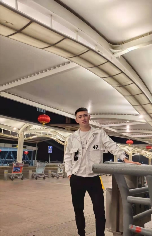 猕猴的第一张照片--呼和浩特相亲服务中心