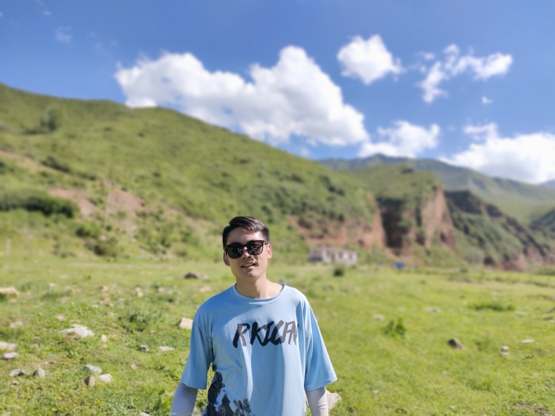 祁三岁的第一张照片--呼和浩特相亲服务中心