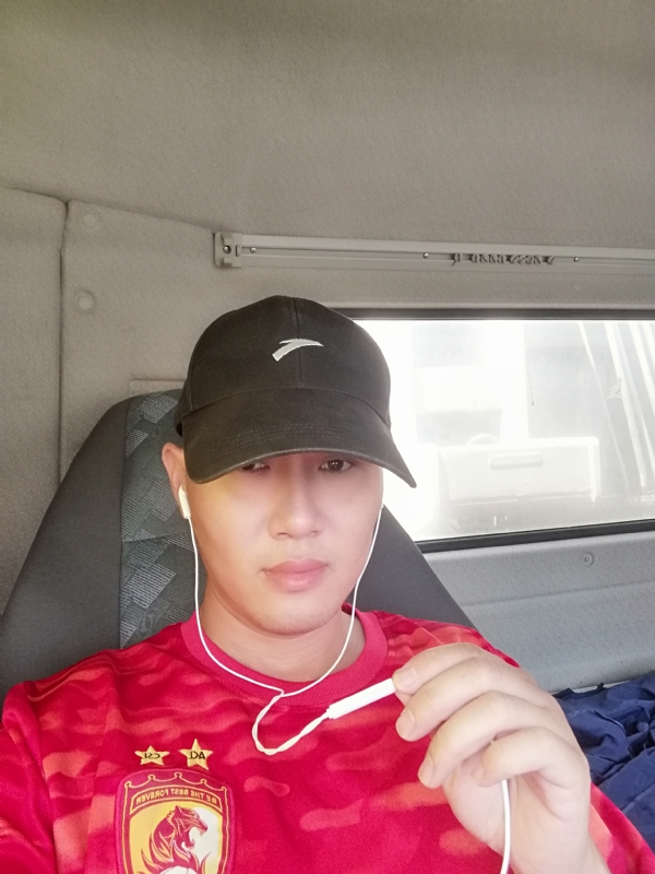 B大叔的第二张照片--呼和浩特相亲服务中心