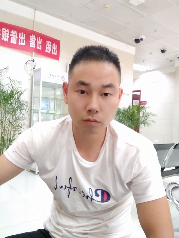 小少的第二张照片--呼和浩特相亲服务中心