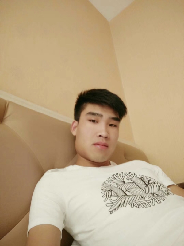 谁不曾孤单上路的第一张照片--呼和浩特相亲服务中心