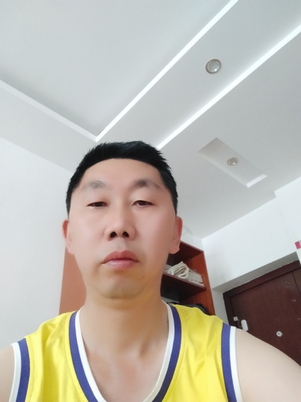 写尽半生纸上酸的第一张照片--呼和浩特相亲服务中心