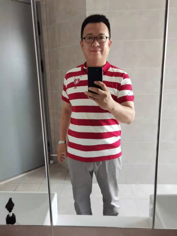 行走的打桩机的第一张照片--呼和浩特相亲服务中心