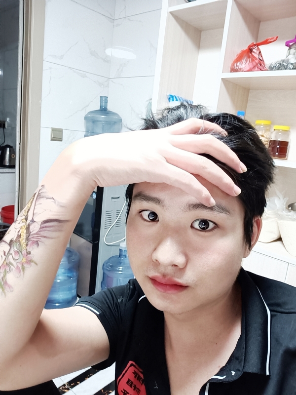 一纸荒年的第一张照片--呼和浩特相亲服务中心