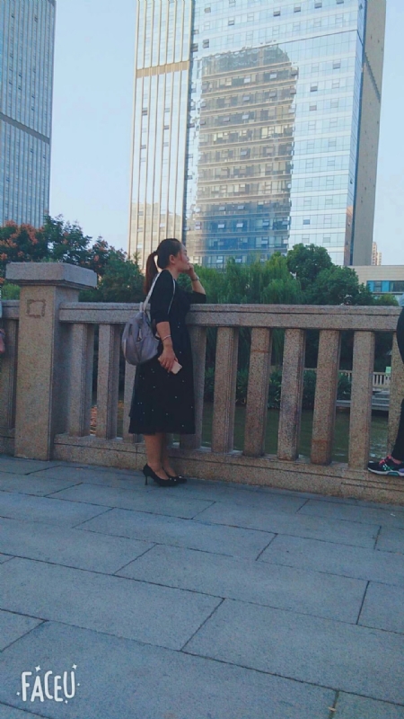 清秋的第二张照片--呼和浩特相亲服务中心