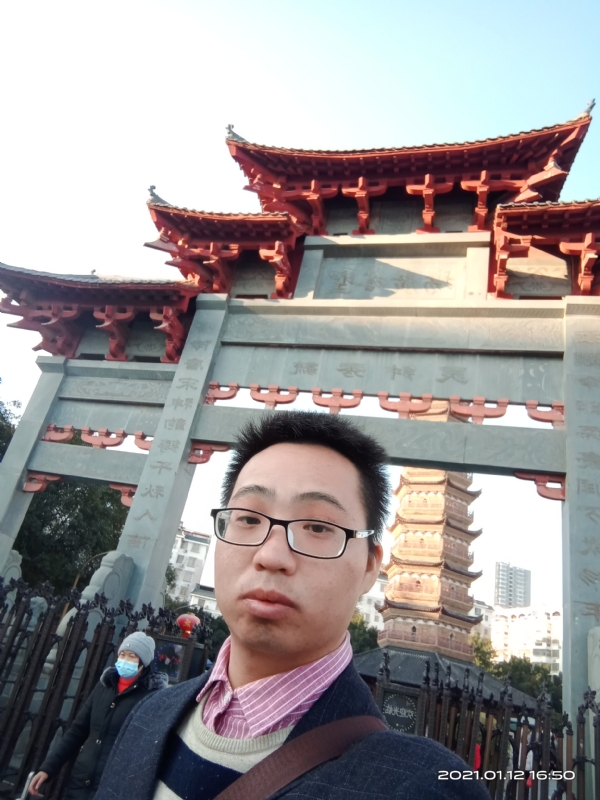 碧血丹心的第一张照片--呼和浩特相亲服务中心