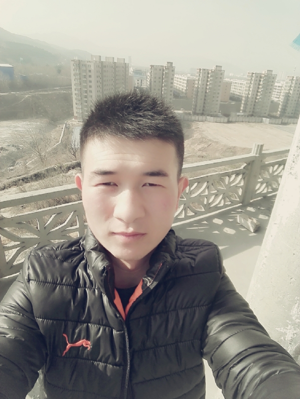 兵心依旧的第一张照片--呼和浩特相亲服务中心