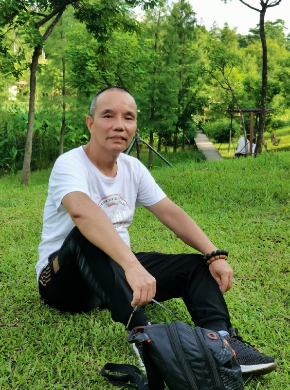 稳重大方的第二张照片--呼和浩特相亲服务中心