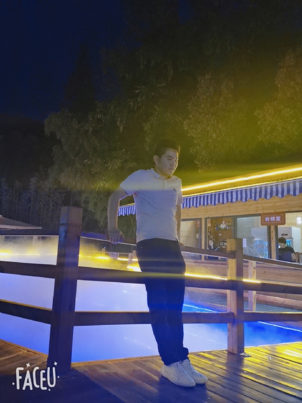 一生一世的爱情鸟的第一张照片--呼和浩特相亲服务中心