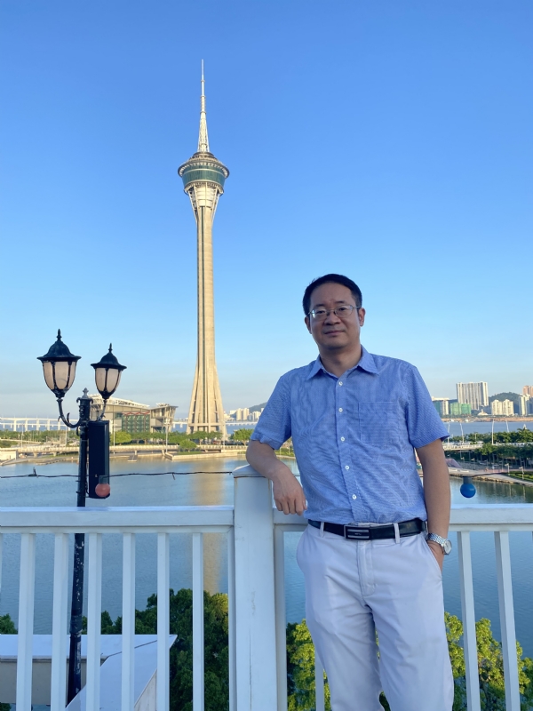 Yangyi的第三张照片--呼和浩特相亲服务中心