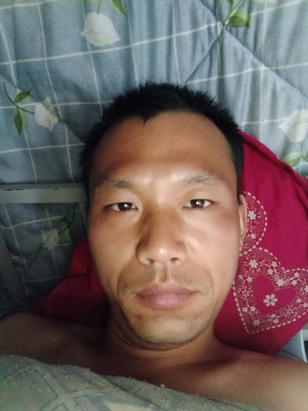 弘扬的第一张照片--呼和浩特相亲服务中心