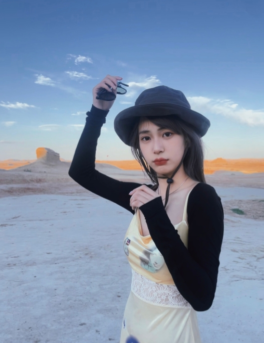 英姐的第一张照片--呼和浩特相亲服务中心