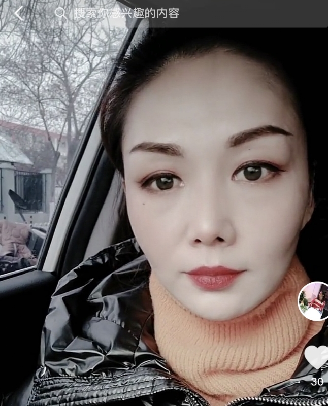 蔷薇的第一张照片--呼和浩特相亲服务中心