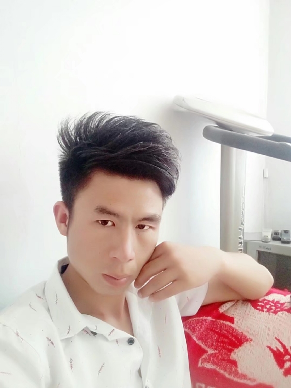 只得一人心的第二张照片--呼和浩特相亲服务中心