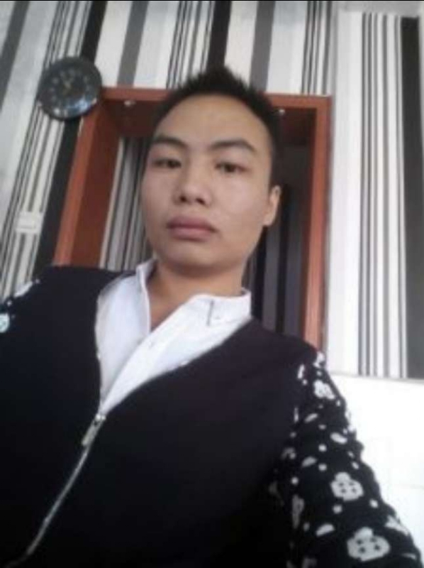 阿龙的第一张照片--呼和浩特相亲服务中心