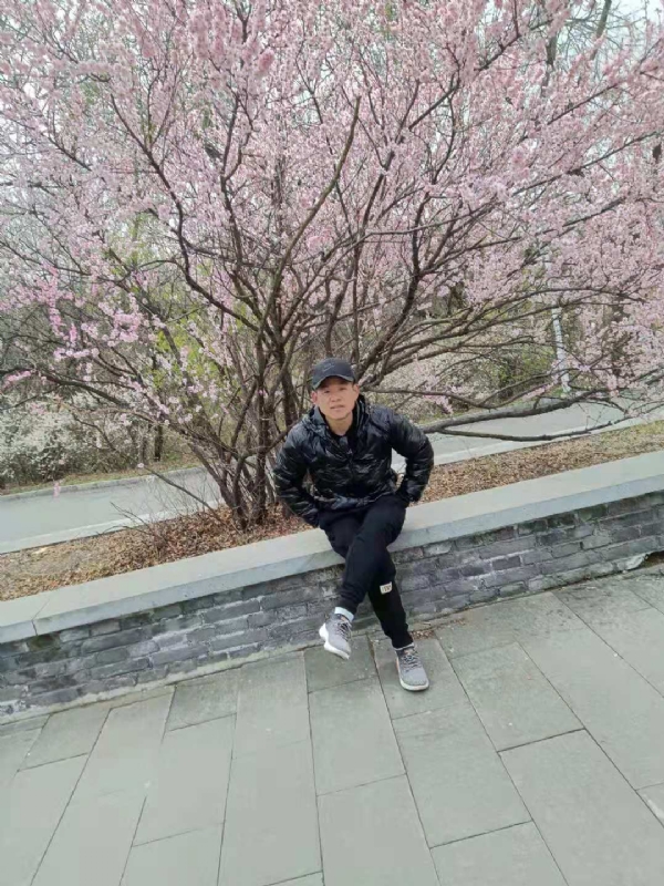 寻找幸福的第一张照片--呼和浩特相亲服务中心