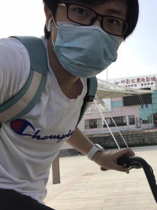 丁先生的第二张照片--呼和浩特相亲服务中心