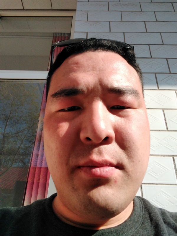 一羽垂天的第三张照片--呼和浩特相亲服务中心