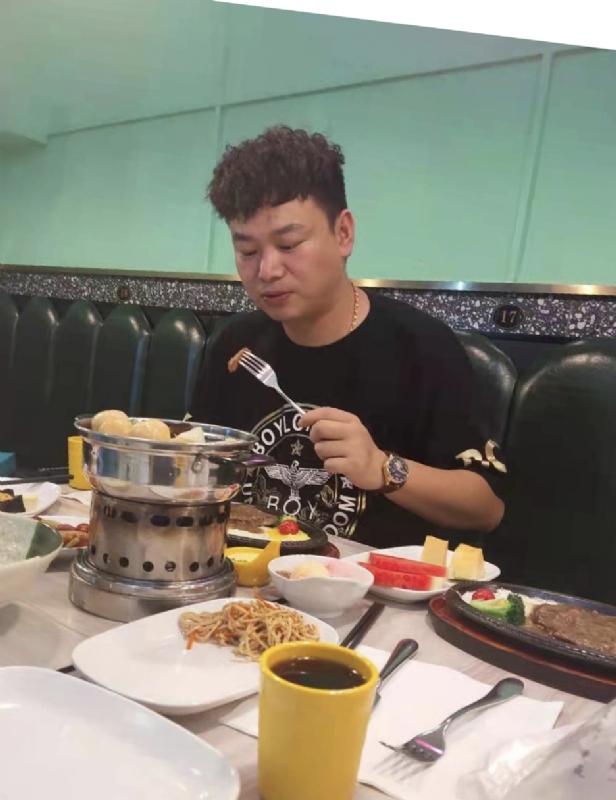 杰的第二张照片--呼和浩特相亲服务中心