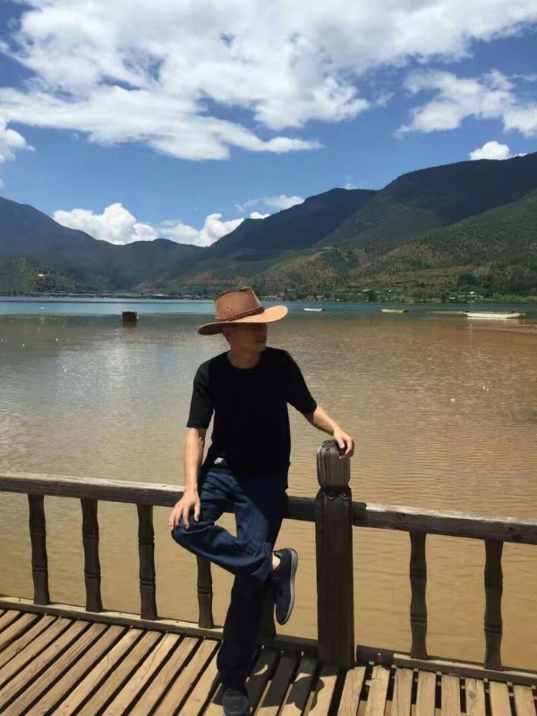 剑胆琴音的第一张照片--呼和浩特相亲服务中心