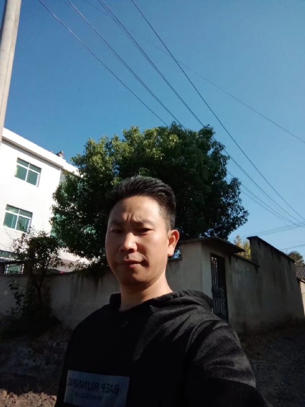 寻缘中的第二张照片--呼和浩特相亲服务中心