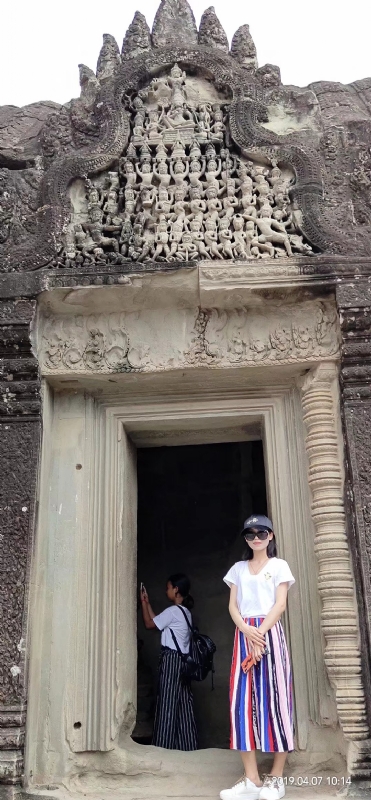 桃花与酒的第二张照片--呼和浩特相亲服务中心