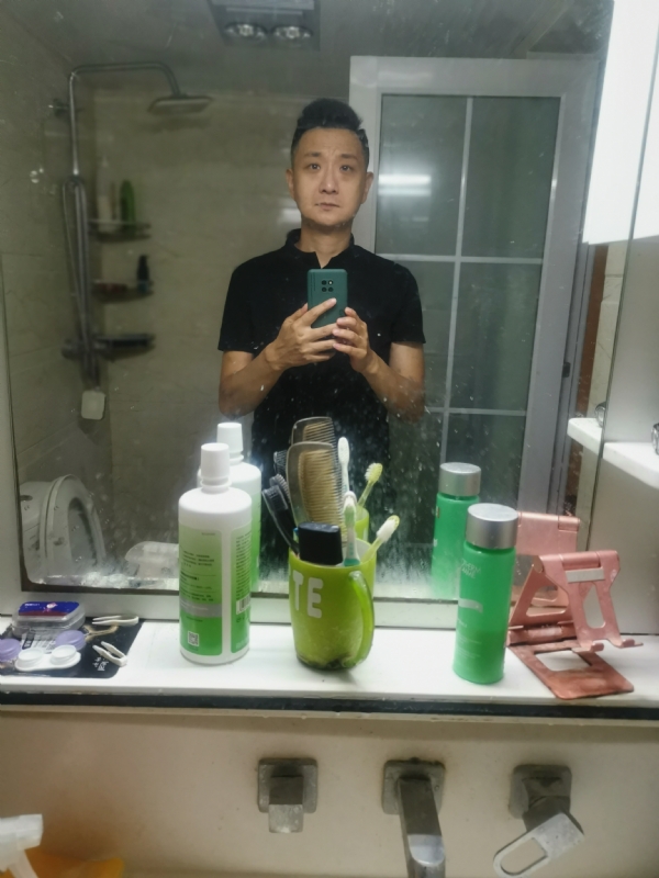 龙少的第一张照片--呼和浩特相亲服务中心