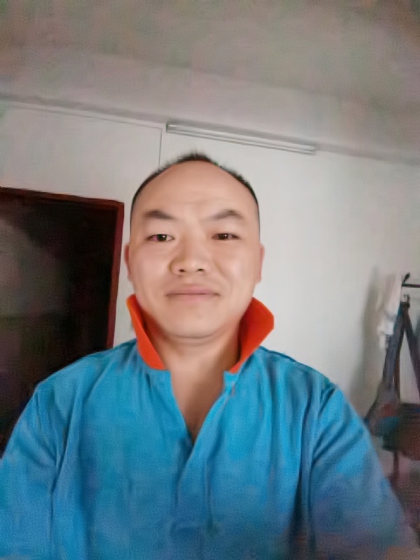 与子携老的第四张照片--呼和浩特相亲服务中心