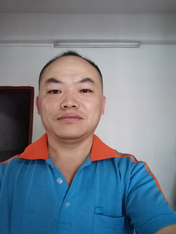 与子携老的第六张照片--呼和浩特相亲服务中心