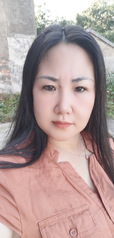 乖乖一女的第二张照片--呼和浩特相亲服务中心