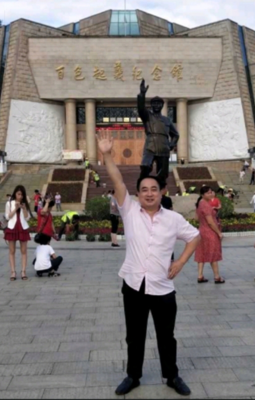 君哥的第一张照片--呼和浩特相亲服务中心