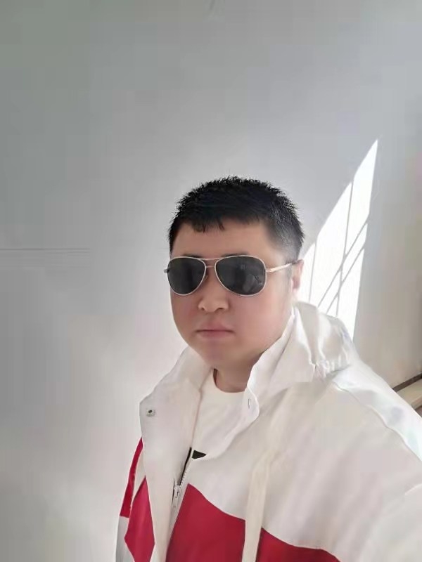 大漠叔叔的第一张照片--呼和浩特相亲服务中心