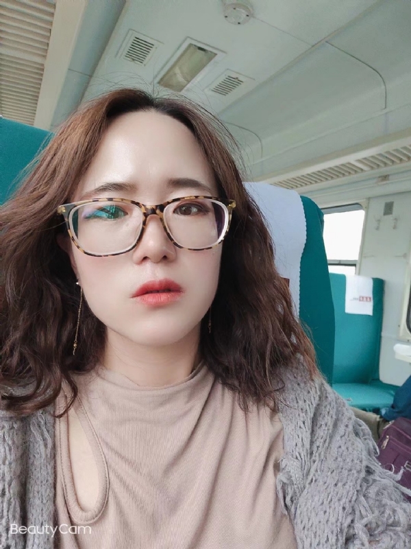 云烟成雨的第一张照片--呼和浩特相亲服务中心