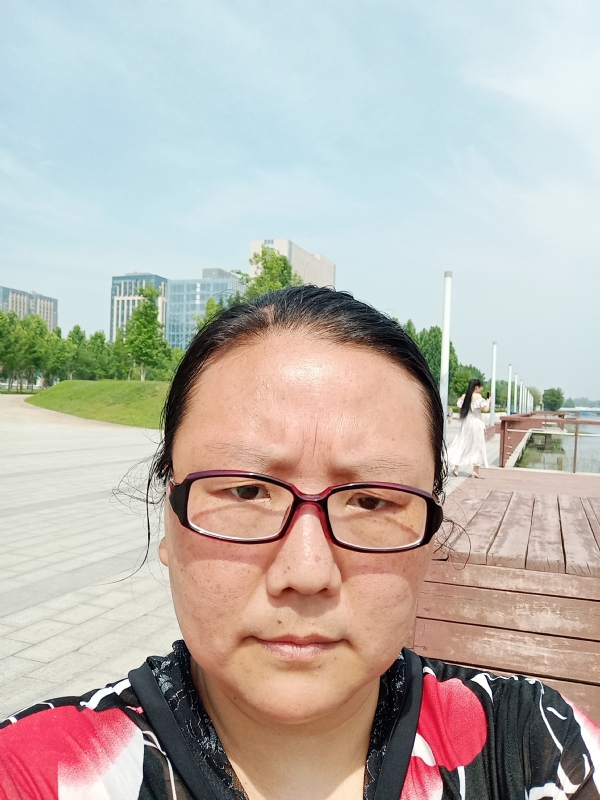 苦乐的第四张照片--呼和浩特相亲服务中心