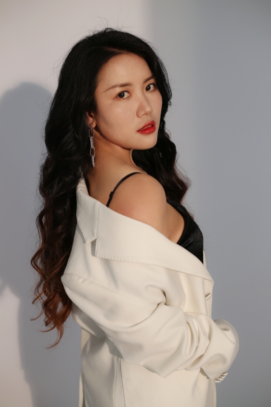 珍妮的第一张照片--呼和浩特相亲服务中心