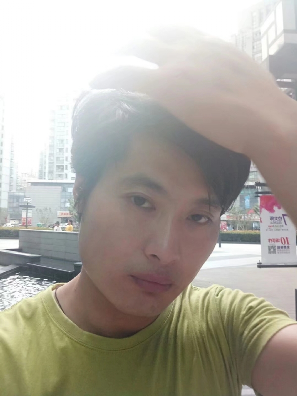 钢铁侠的第一张照片--呼和浩特相亲服务中心