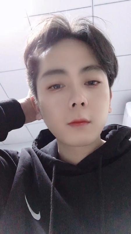 鹤枫的第一张照片--呼和浩特相亲服务中心