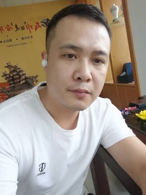 礼哥的第二张照片--呼和浩特相亲服务中心