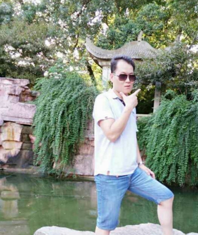 随缘的第一张照片--呼和浩特相亲服务中心