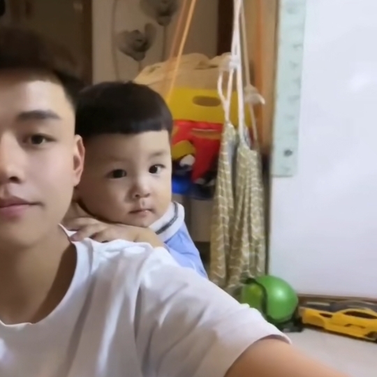 嘻嘻嘻的第一张照片--呼和浩特相亲服务中心