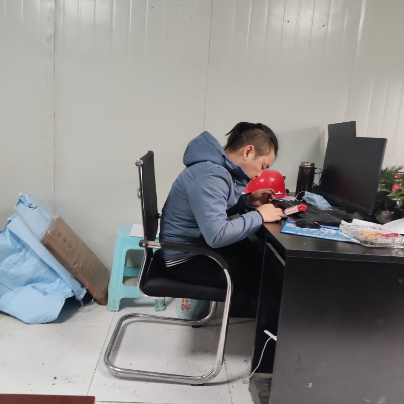 太空舱的第一张照片--呼和浩特相亲服务中心