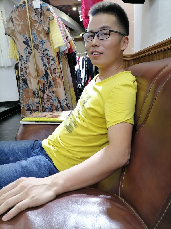 汪顺鹏的第一张照片--呼和浩特相亲服务中心