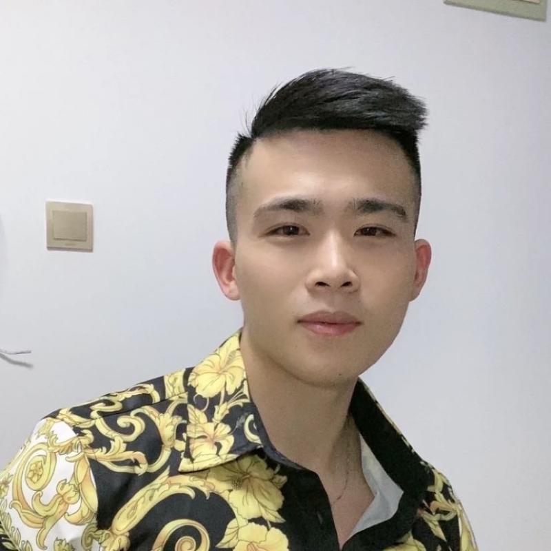 迷彩冲锋衣的第一张照片--呼和浩特相亲服务中心