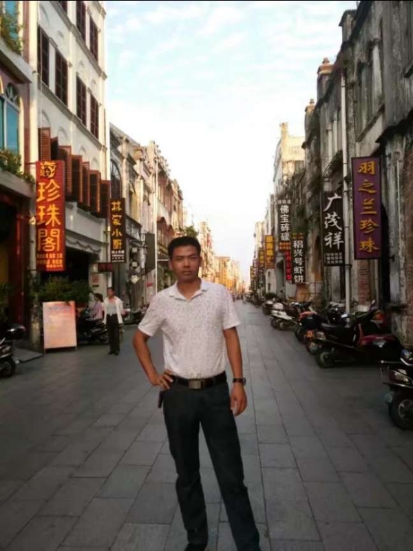 爱生活爱健康的第一张照片--呼和浩特相亲服务中心