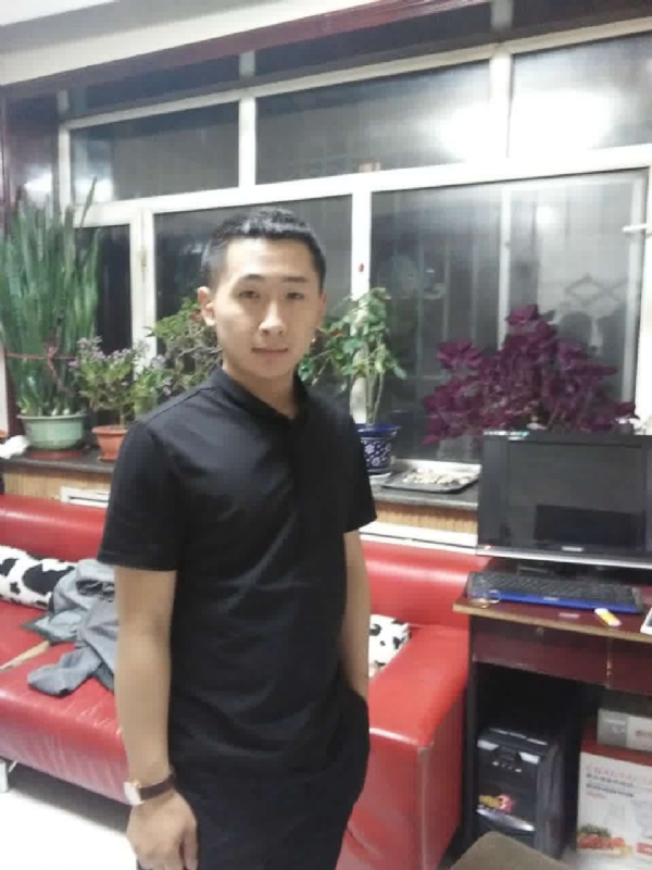 余生层楼的第一张照片--呼和浩特相亲服务中心