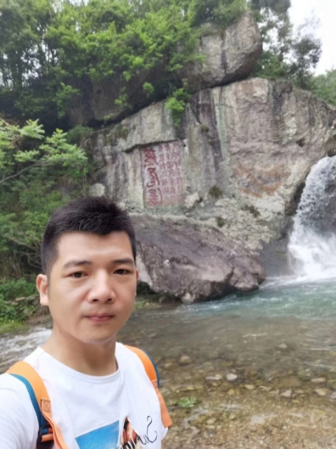 愿得一人心的第一张照片--呼和浩特相亲服务中心