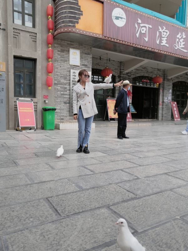 艳艳的第一张照片--呼和浩特相亲服务中心